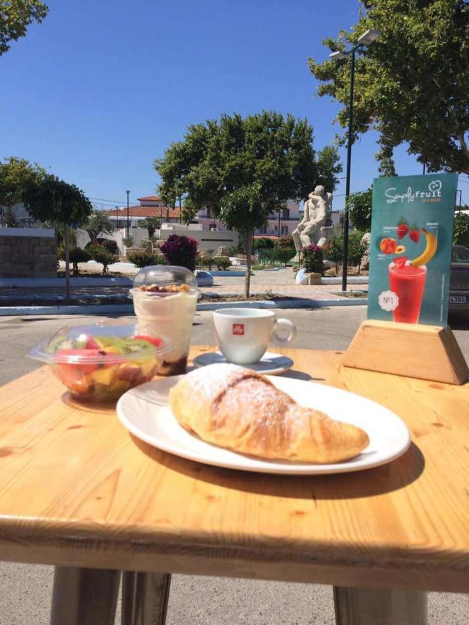 Bivalvia Studios Faliraki Bagian luar foto