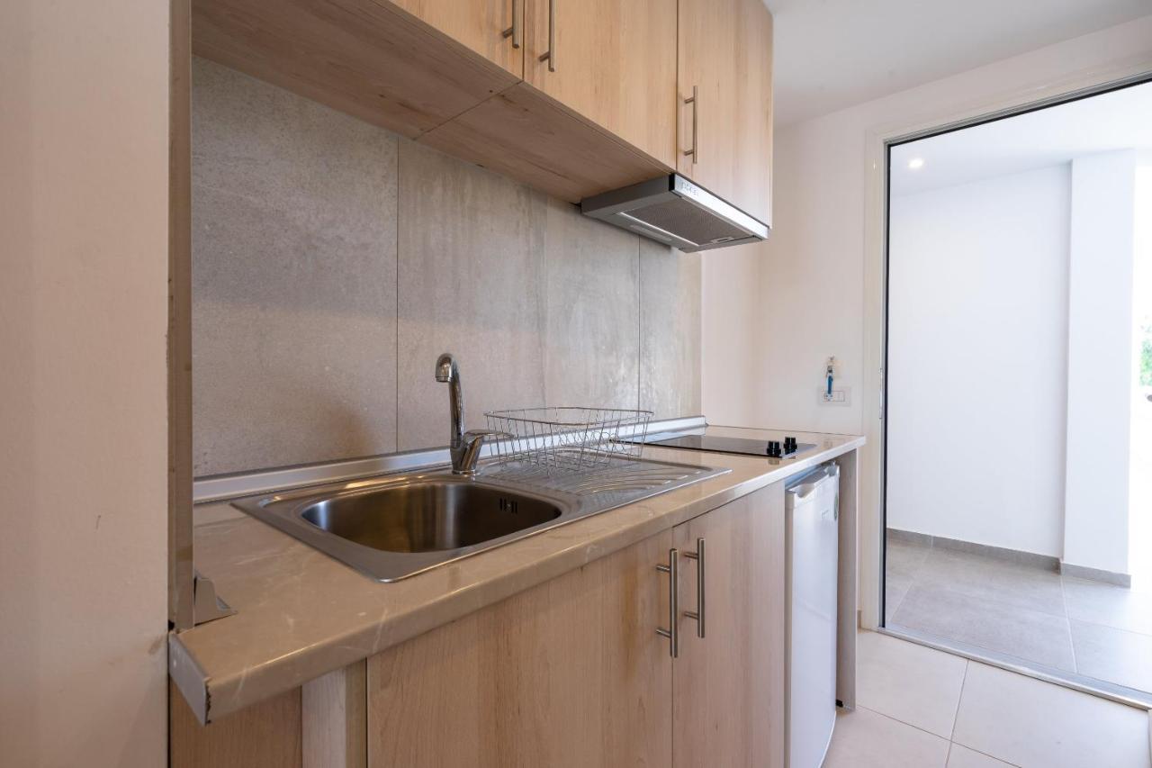 Bivalvia Studios Faliraki Bagian luar foto